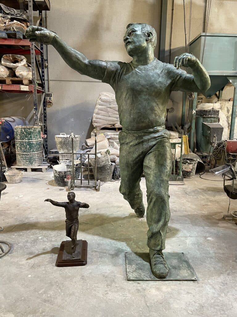escultura de bronce